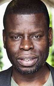 Актер Феми Элуфоводжо