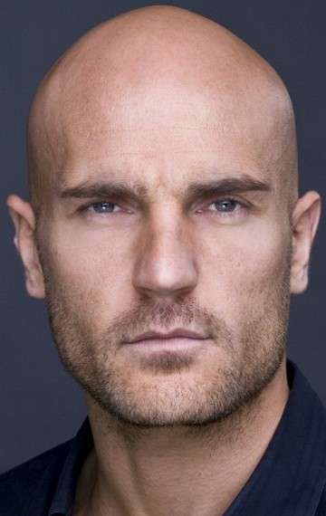 Актер Бен Баррингтон