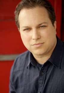 Актер Эрик Гойнс