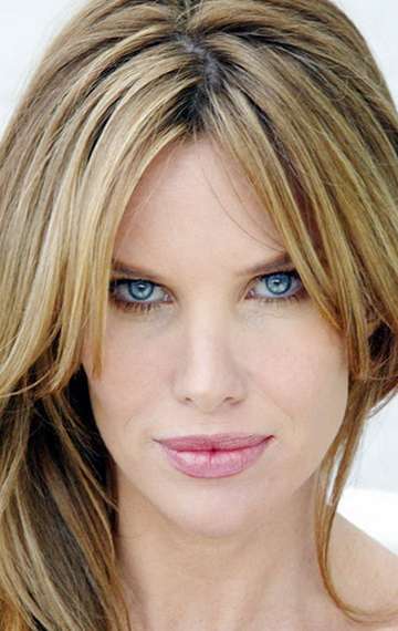 Актер Сара Бакстон