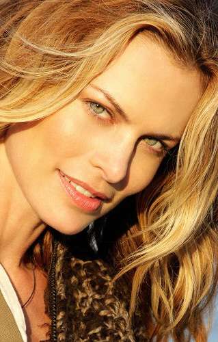 Актер Лори Бэйкер