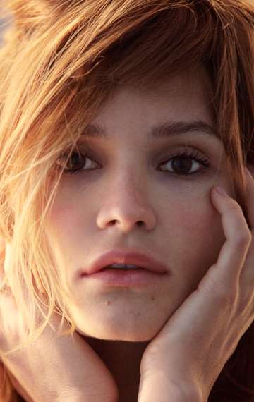 Актер Даша Чаруша