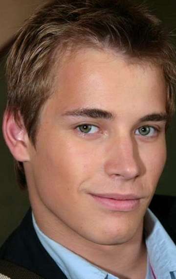 Актер Евгений Дмитриев