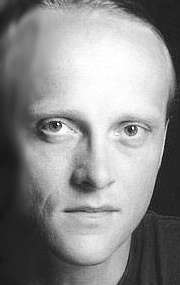 Актер Денис Форест