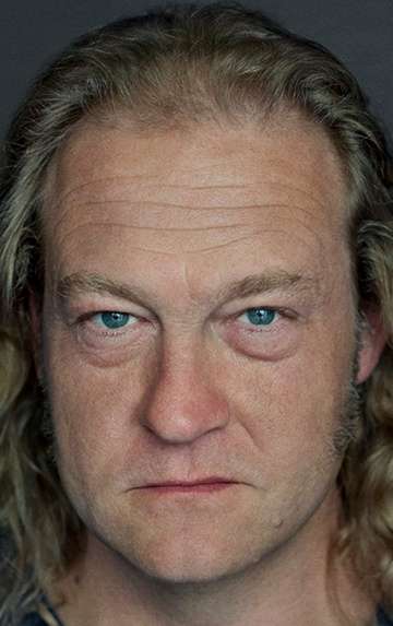 Актер Пол Кинмен