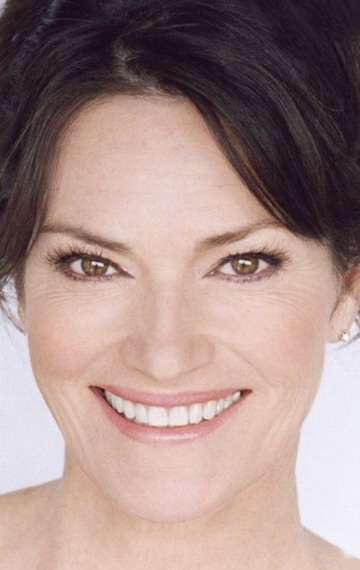 Фото Челси Филд