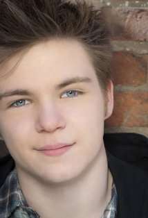 Актер Майлз Чандлер