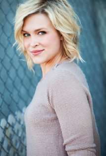 Актер Kira Pozehl