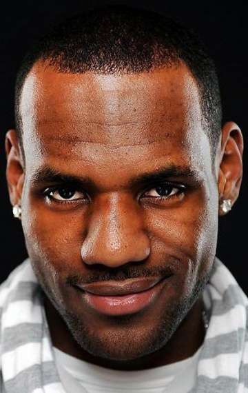 Актер Леброн Джеймс
