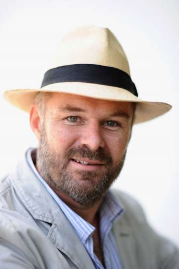 Актер Деон Лотз