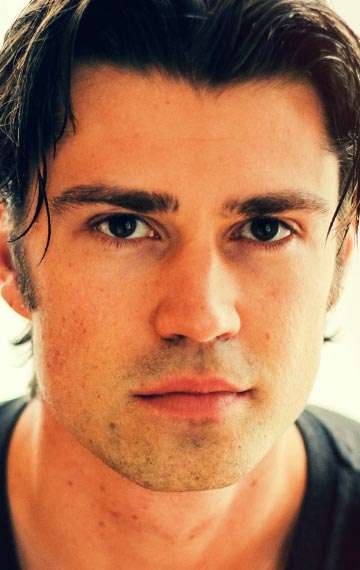 Актер Кори Севьер