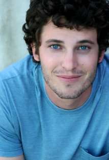 Актер Крис Старр