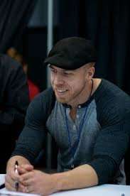 Актер Стив Кирбус