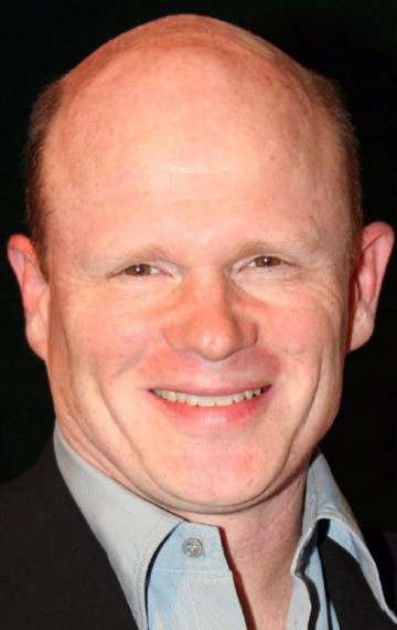 Актер Пол МакКрейн