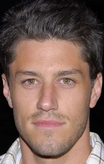 Актер Брэндон Куинн