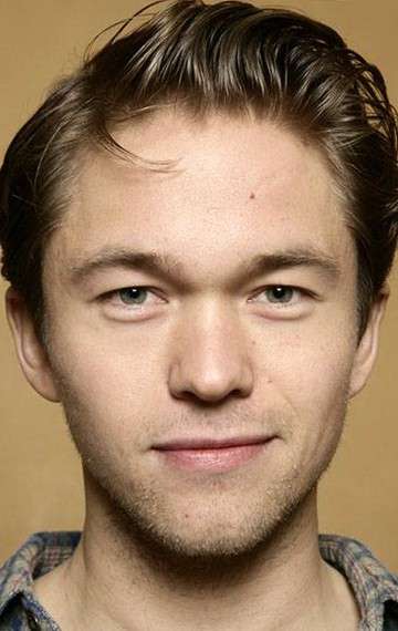 Актер Якоб Офтебро