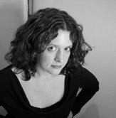 Актер Эми Джаипа