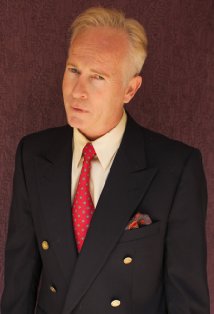 Актер Брендан Коннолли