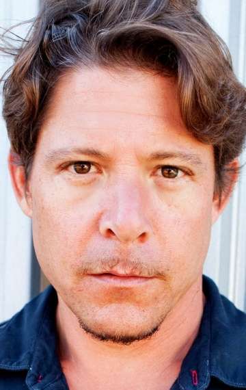 Актер Брэдли Грегг