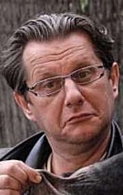 Актер Игор Дзамбазов