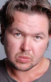 Актер Денис Кириллов