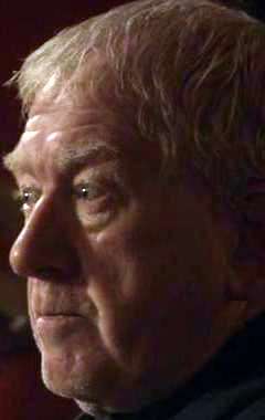 Актер Винни МакКейб