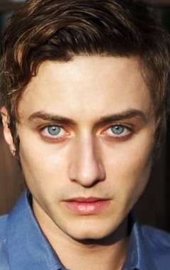 Актер Керам Малики-Санчес