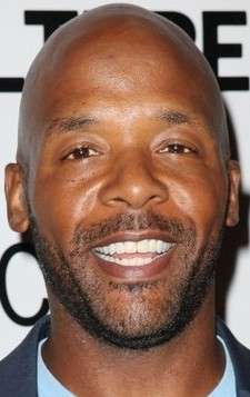 Актер Кертис МакКлэрин