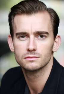 Актер Ифан Мередит