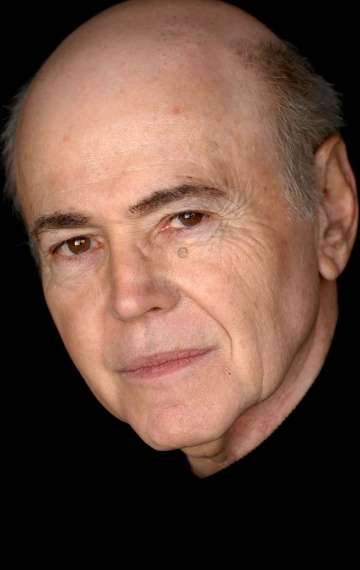 Актер Уолтер Кениг