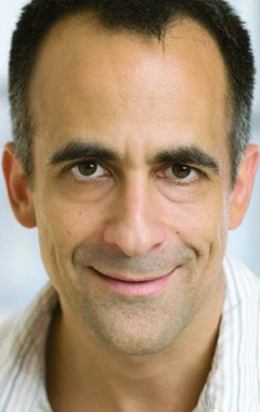 Актер Дэвид Питту