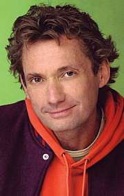 Актер Кэм Кларк