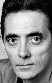 Актер Ярлат Конрой