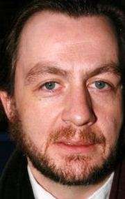 Актер Алан Кокс