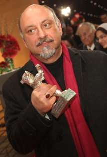 Актер Бабак Карими