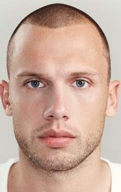 Актер Джонни Хейтинга