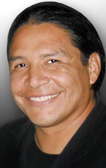 Актер Стив Ривис