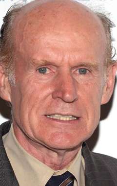 Актер Джеймс Муртаг