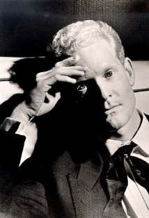 Актер Монти Монтгомери