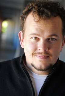 Актер Кертис Бедфорд