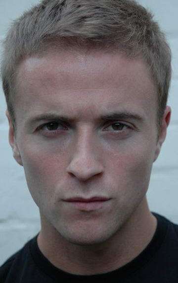 Актер Джейсон Бэрри