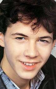 Актер Кристофер Дэниэл Барнс