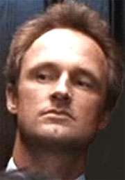 Актер Кристофер Дж. Кин