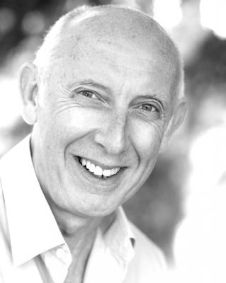 Актер Эдмунд Кенте