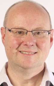 Актер Роберт Дирл