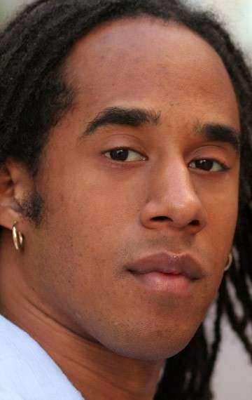 Актер Латиф Кроудер