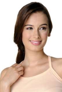 Актер Эвелин Шарма