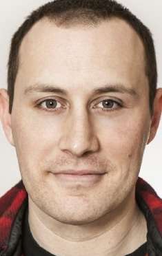 Актер Майкл Карлсен