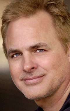 Актер Грант Крамер