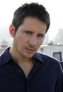 Актер Дэвид Коннелли